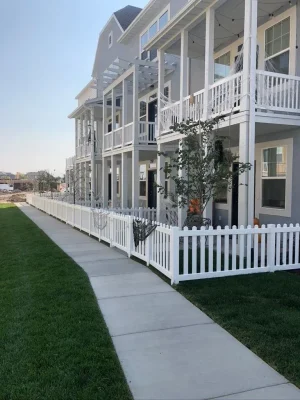 fence_1633640292-1920w